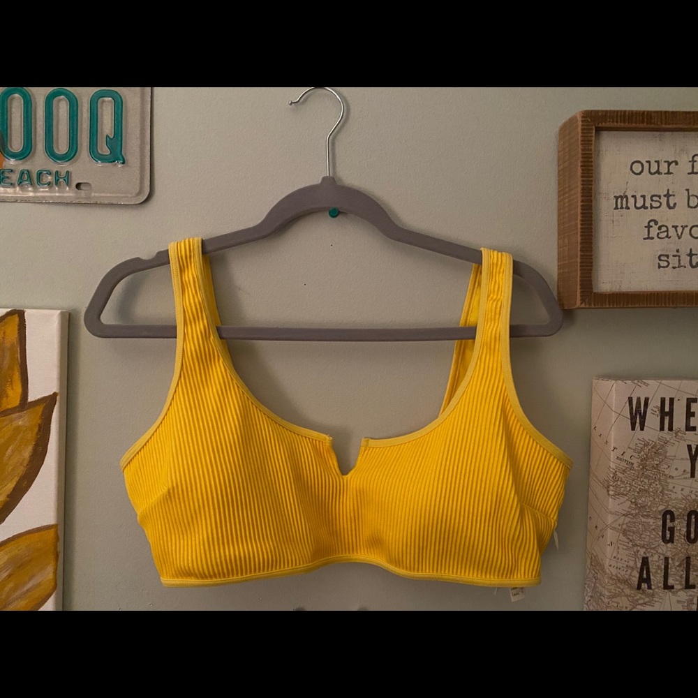 Hollister Swim Bikini Top - Picture 2 of 5